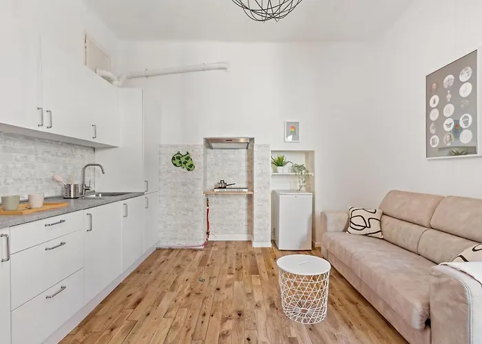 Navigli Charming Flat شقة ميلان