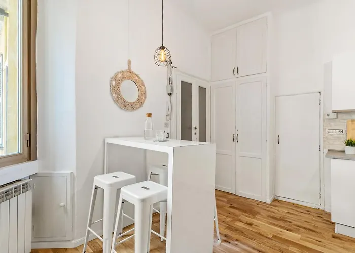 Navigli Charming Flat شقة *